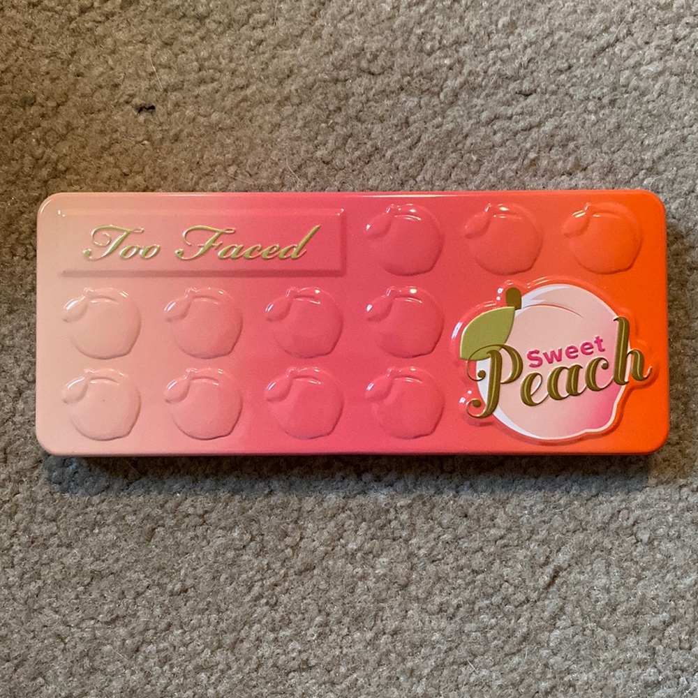 Too Faced eyeshadow palette